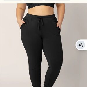 Black Kindred Braverly Women's Jogger Pants